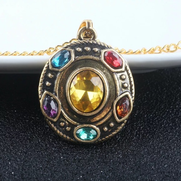Avengers 4 Thanos Infinity Stones Soul Necklace - Picture 4 of 7